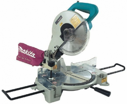 Торцовочная пила Makita LS1040 в прокат в Красноярске. У нас лучшая цена за сутки! Возможность взять в аренду с выгодной скидкой до 40% при экспресс доставке 24/7. И помните, ночью стоимость еще дешевле на 30%! #арендапрокат #виброплита #выгодно